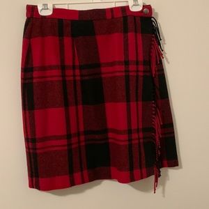 Portraits by Northern Isles darling plaid skirt. Size 12
